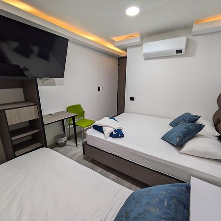 Hostel Boutique Nido De Loros Медельин Экстерьер фото