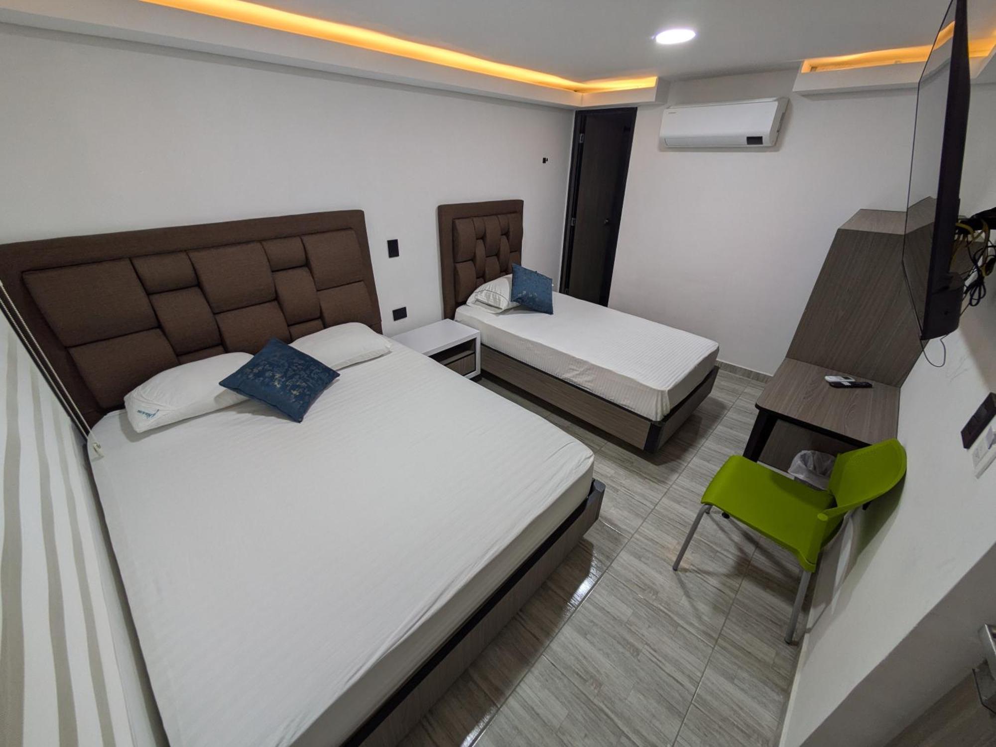Hostel Boutique Nido De Loros Медельин Экстерьер фото