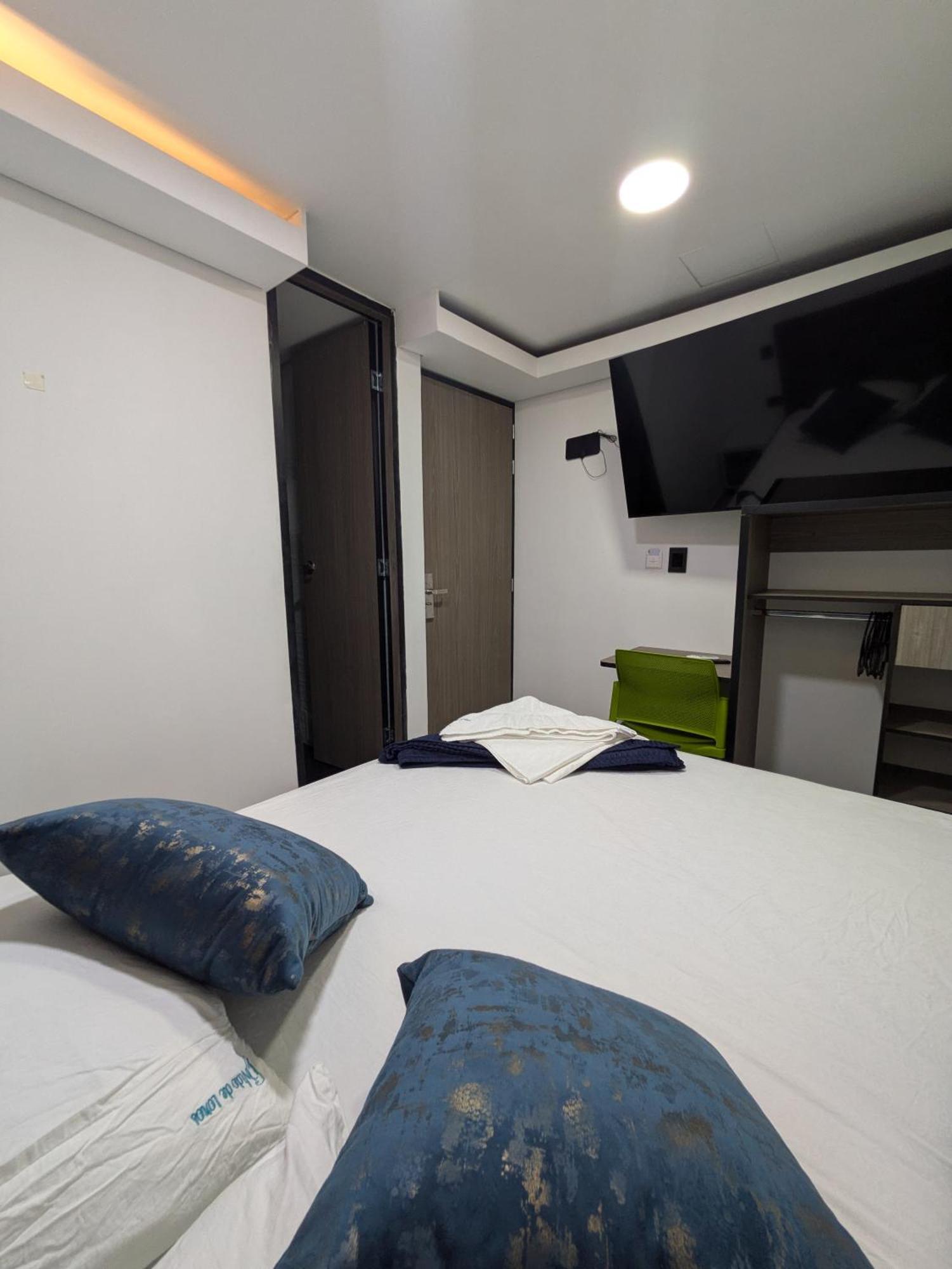 Hostel Boutique Nido De Loros Медельин Экстерьер фото